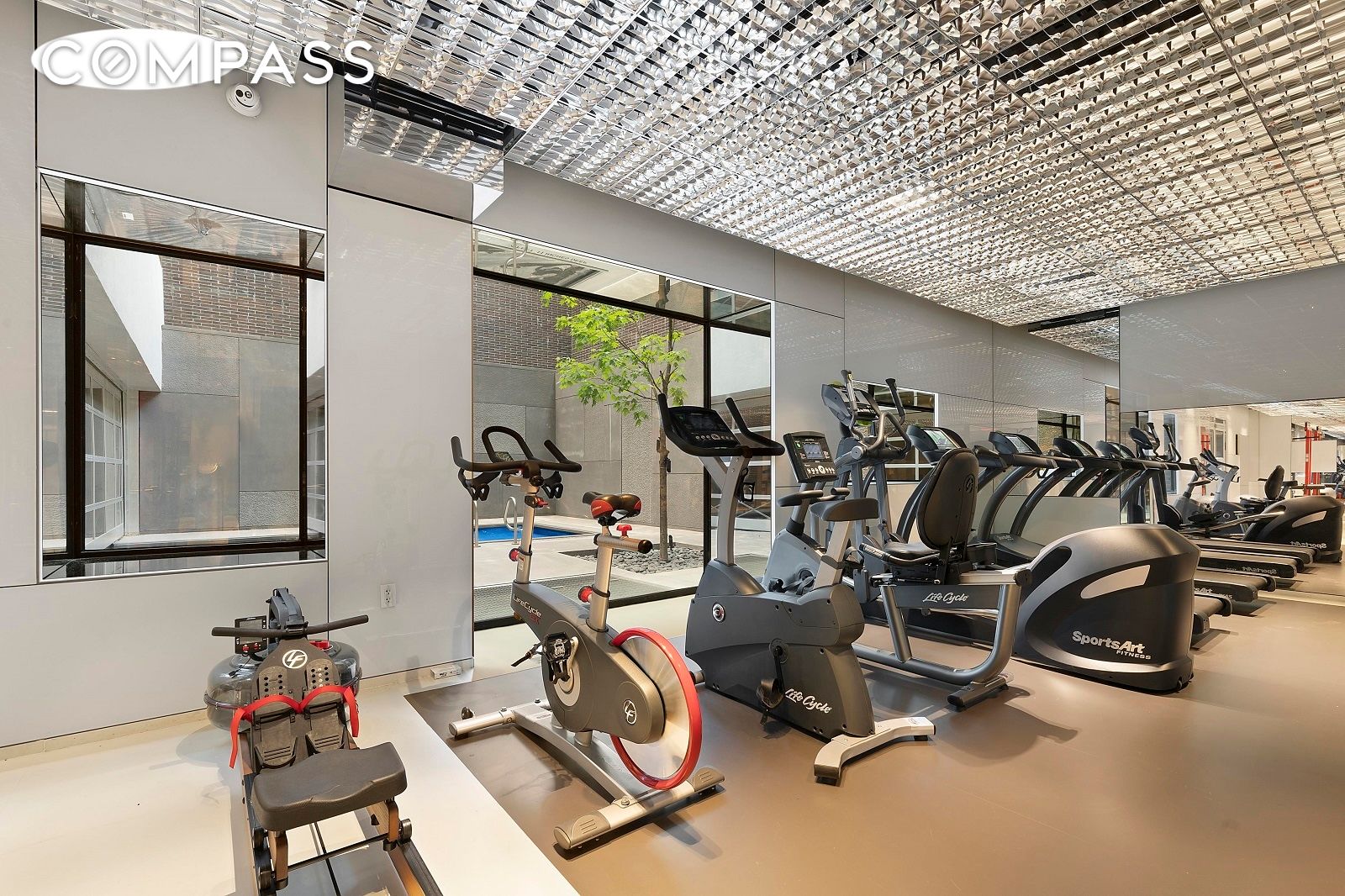 #12 photo, 100 11th Avenue, Chelsea , NY 10011