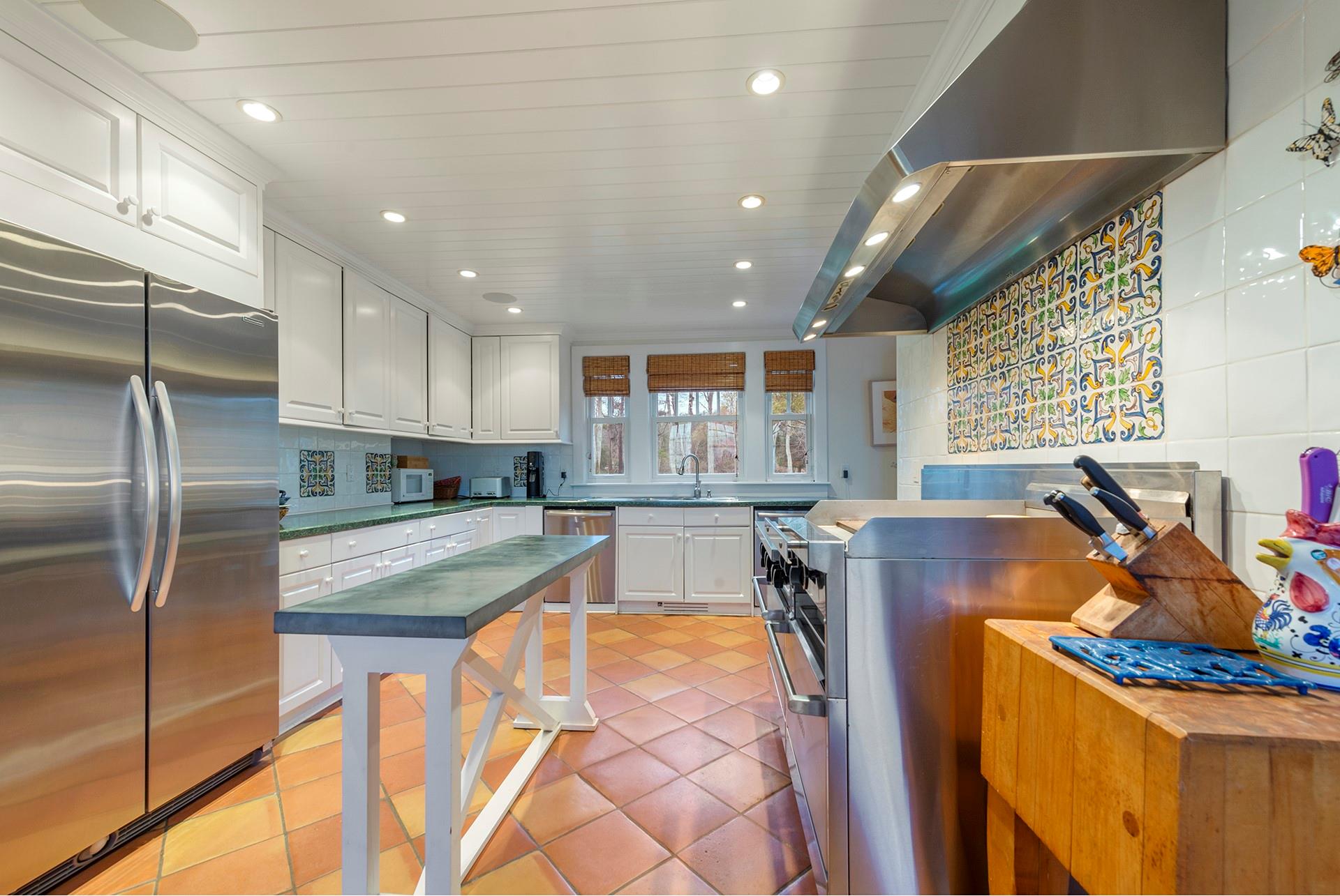 #12 photo, 39 Homestead Road, サフォーク郡 Quiogue , NY 11978