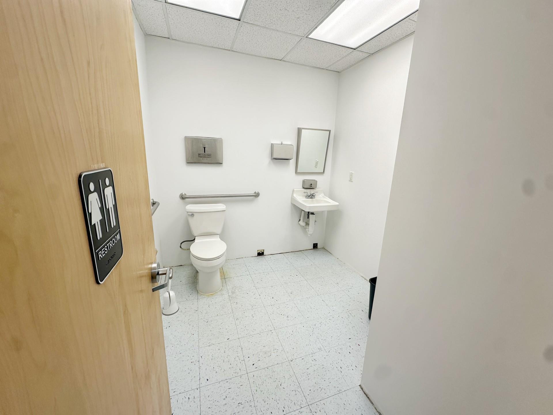 #11 photo, 531 Central Park Avenue, Scarsdale , NY 10583