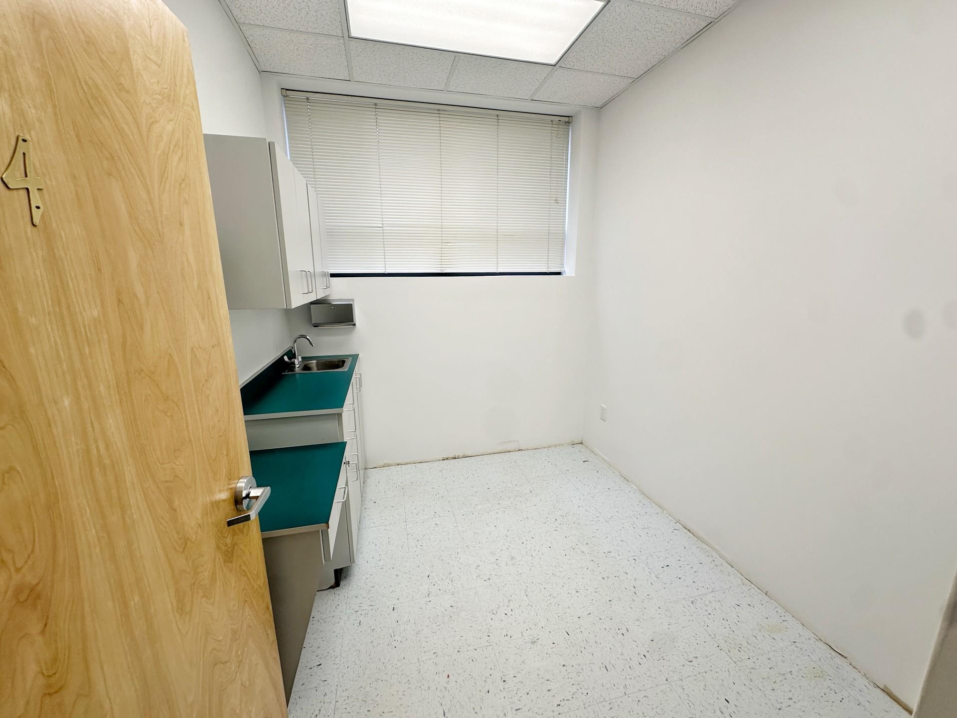 #8 photo, 531 Central Park Avenue, Scarsdale , NY 10583