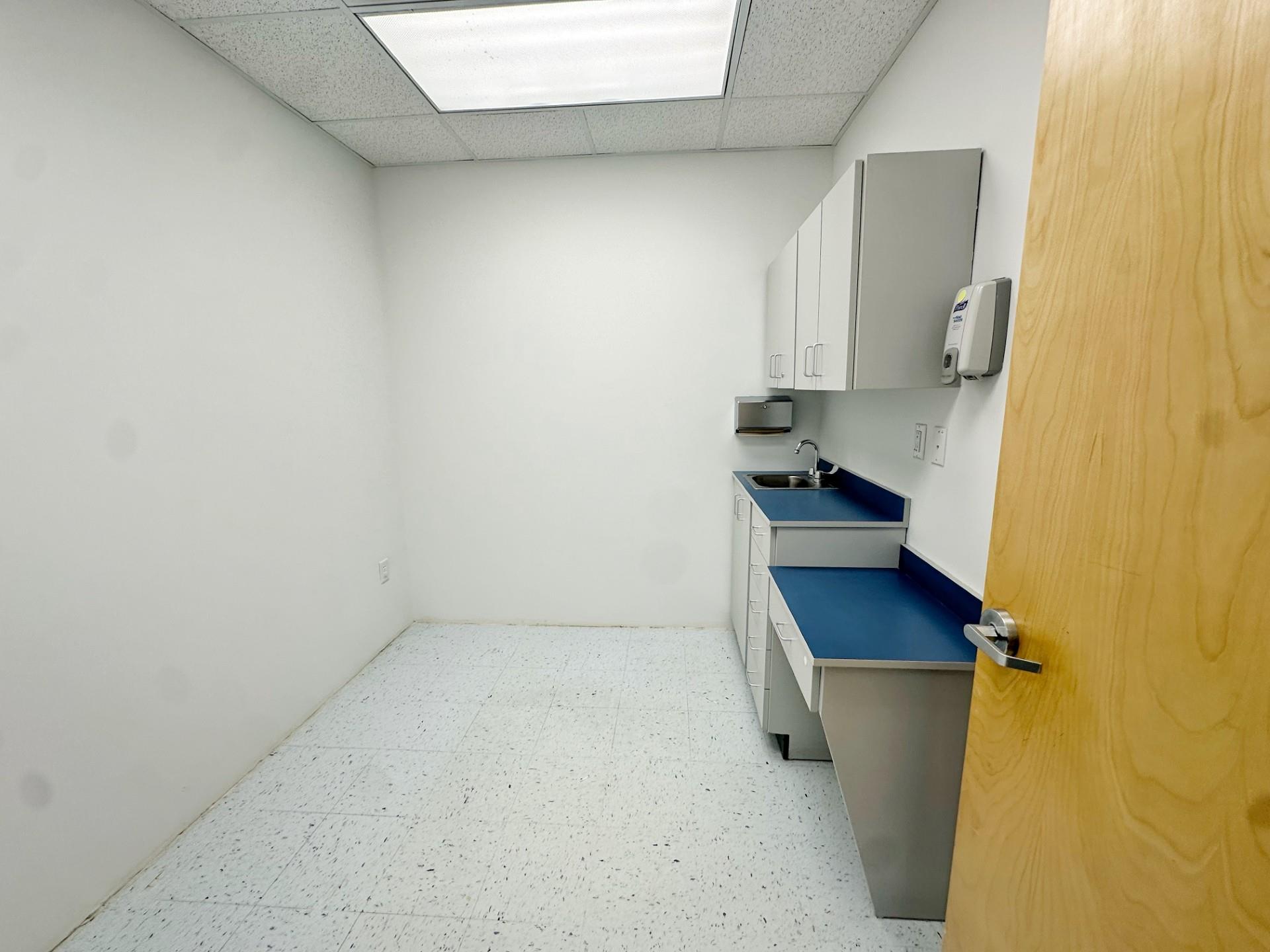 #9 photo, 531 Central Park Avenue, Scarsdale , NY 10583