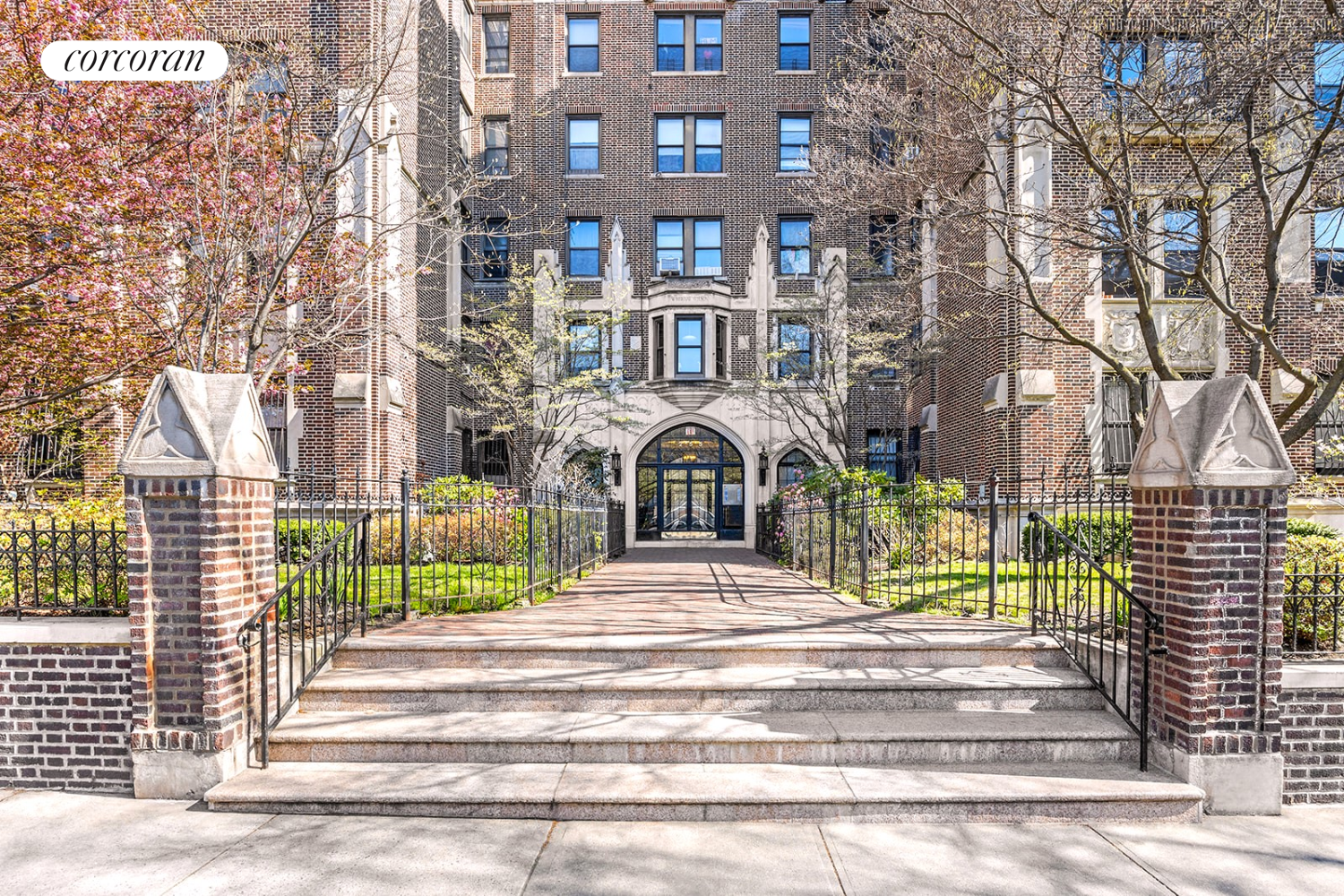 #1 photo, 255 EASTERN Parkway, Crown Heights , NY 11238