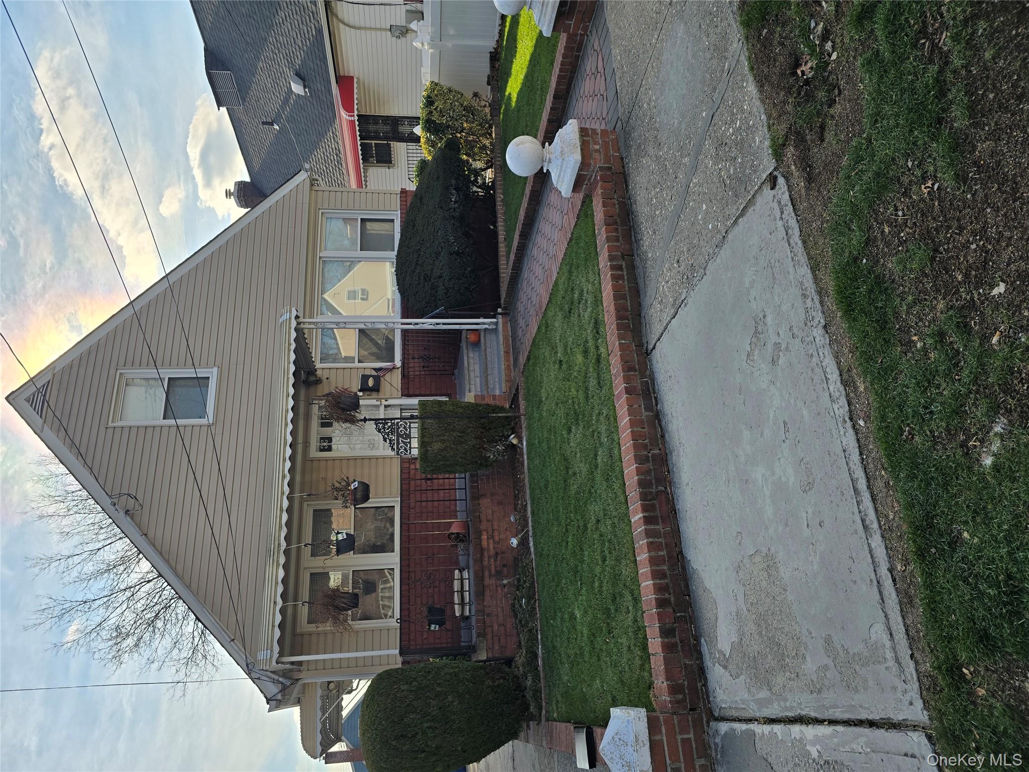 #1 photo, 22722 112th Avenue, クイーンズ区 Queens Village , NY 11429