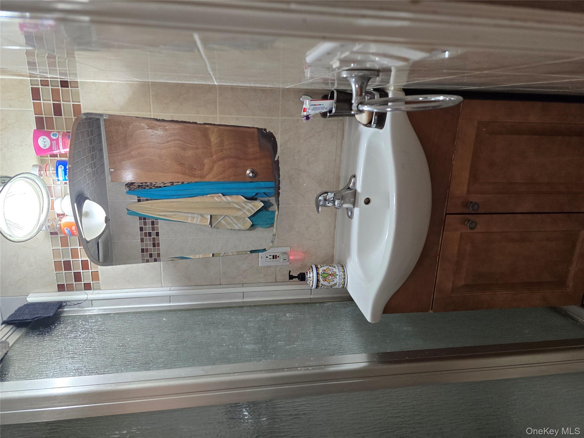 #16 photo, 22722 112th Avenue, クイーンズ区 Queens Village , NY 11429