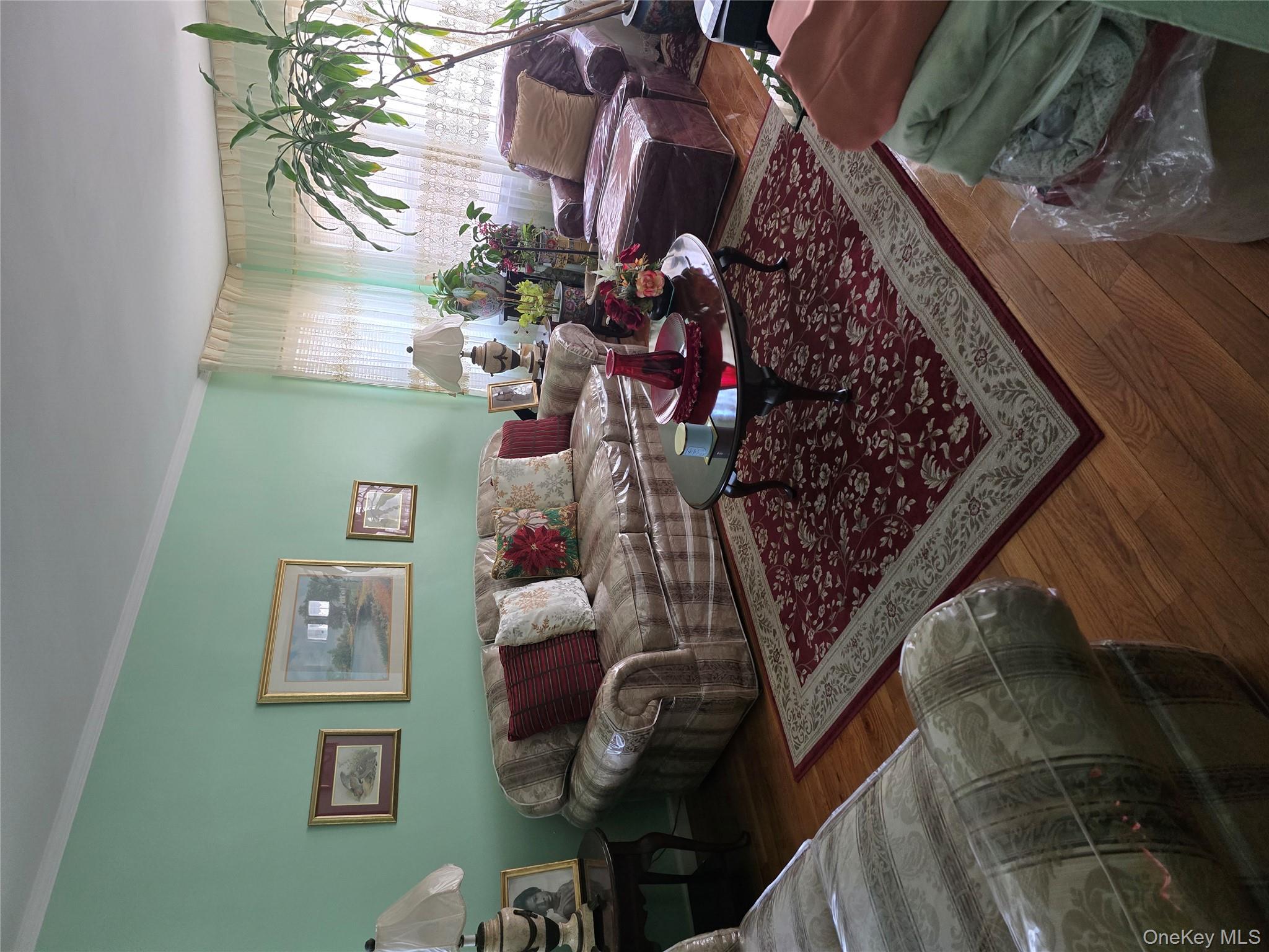 #4 photo, 22722 112th Avenue, クイーンズ区 Queens Village , NY 11429