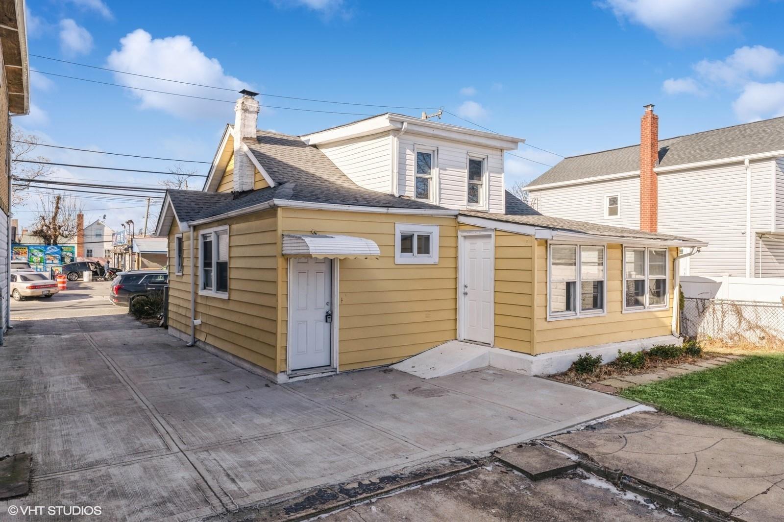 #3 photo, 12 Biltmore Avenue, Elmont , NY 11003