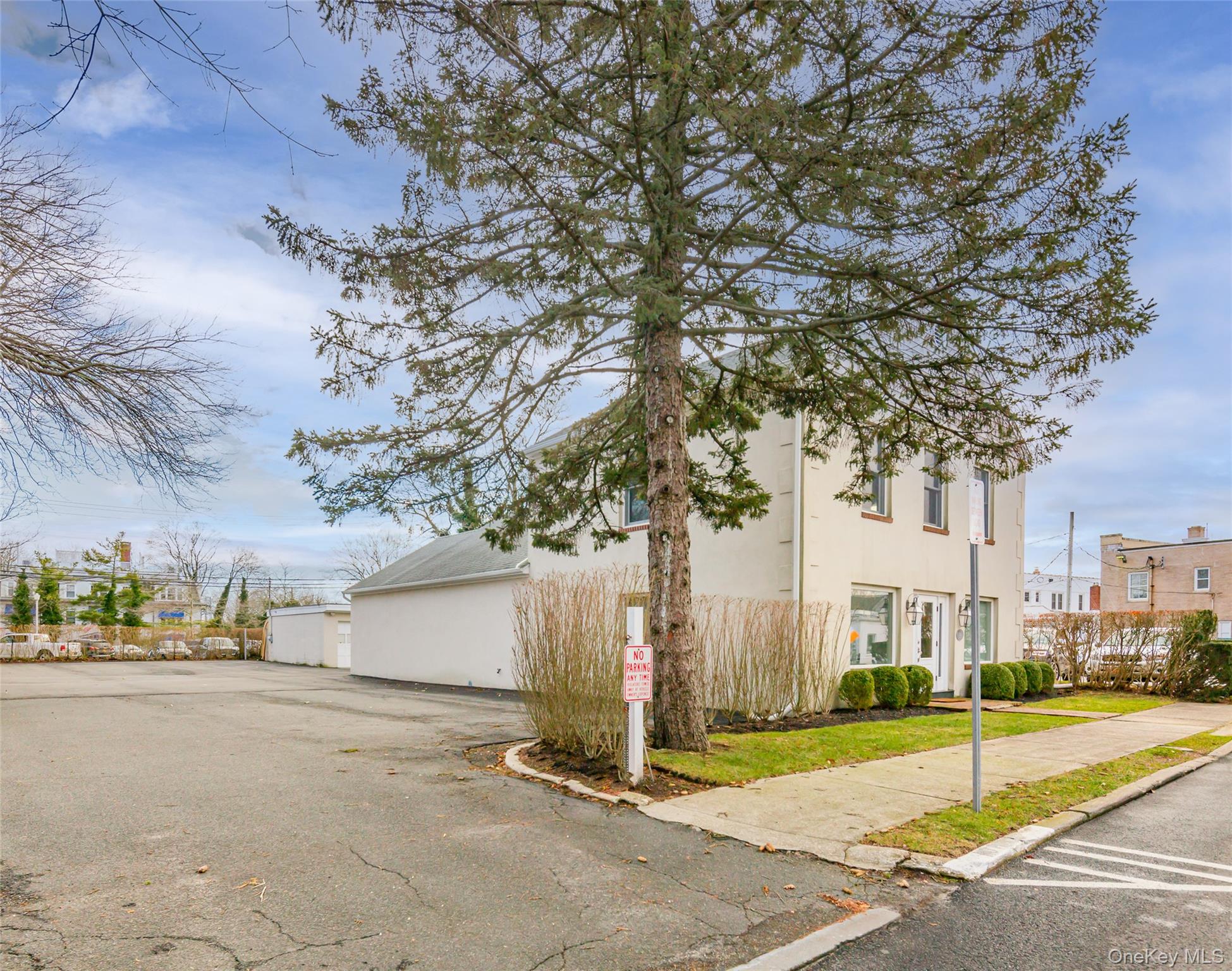 #11 photo, 28 Cameron Street, サフォーク郡 Southampton , NY 11968