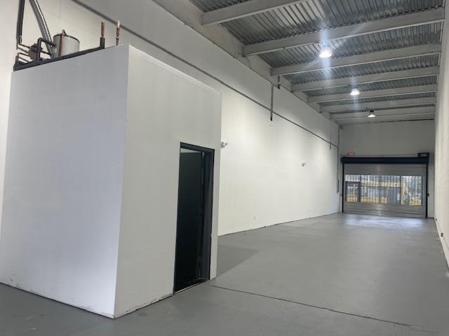 #9 photo, 393 S Franklin Street, ナッソー郡 West Hempstead , NY 11550