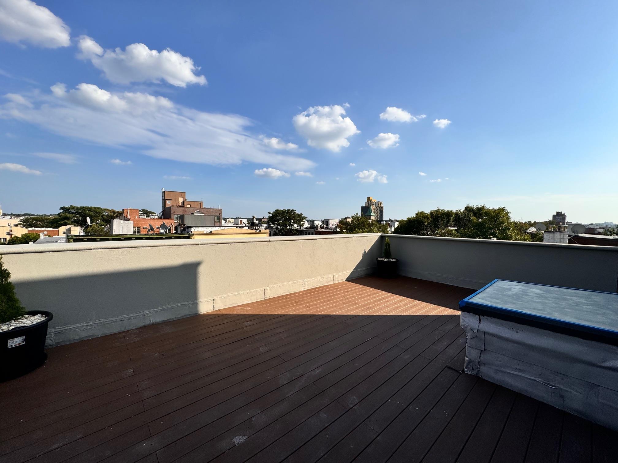 #19 photo, 1821 Grove Street, クイーンズ区 Ridgewood , NY 11385