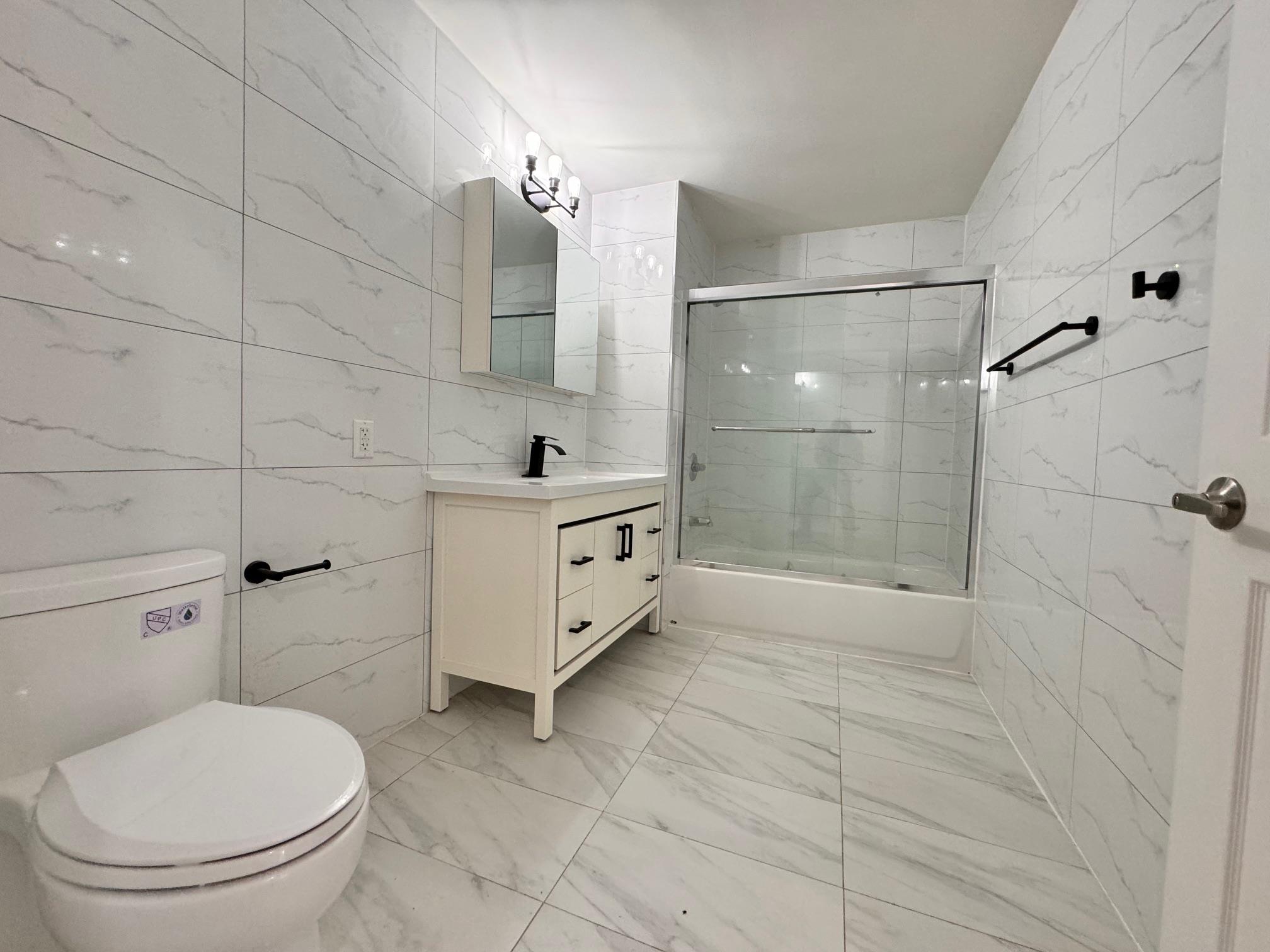 #5 photo, 1821 Grove Street, クイーンズ区 Ridgewood , NY 11385