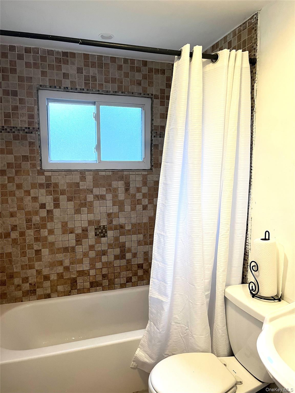 #17 photo, 16 Sagewood Drive, サフォーク郡 Shirley , NY 11967