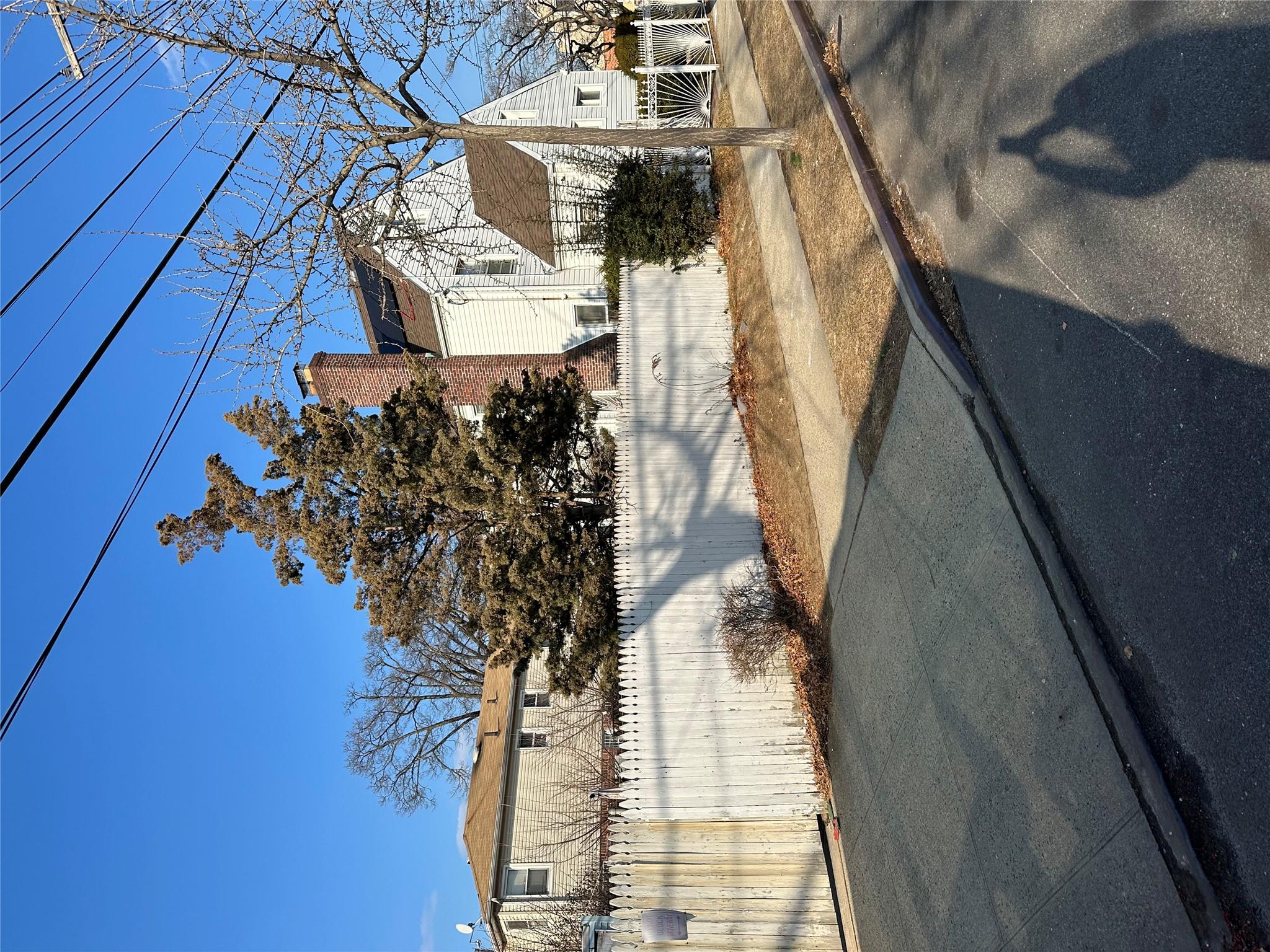 #18 photo, 251-20 Memphis Avenue, 皇后區 Rosedale , NY 11422