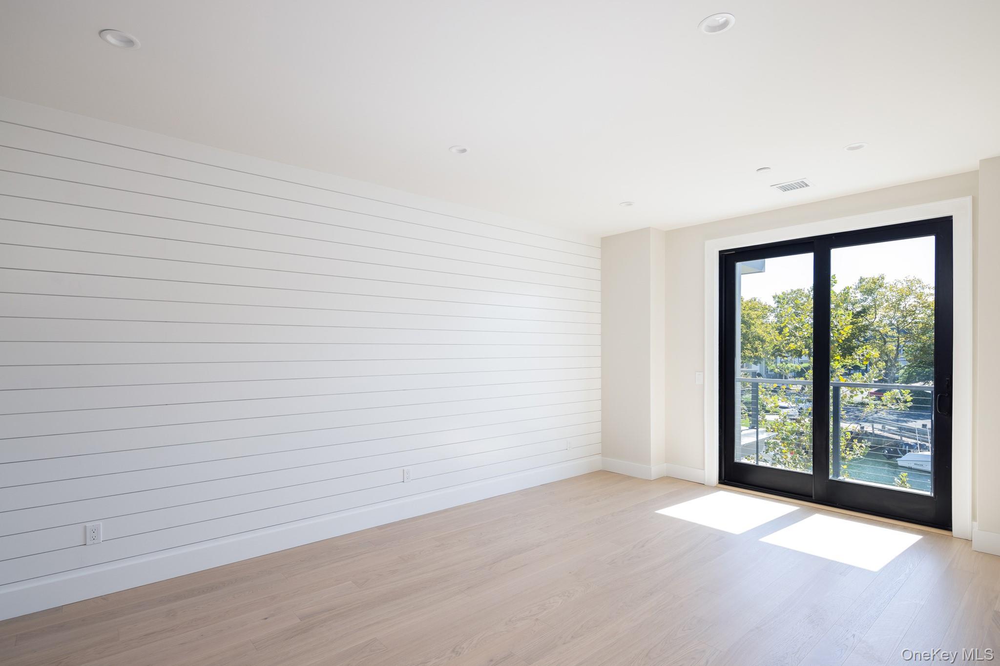 #9 photo, 123 Sterling Avenue, サフォーク郡 Greenport , NY 11944