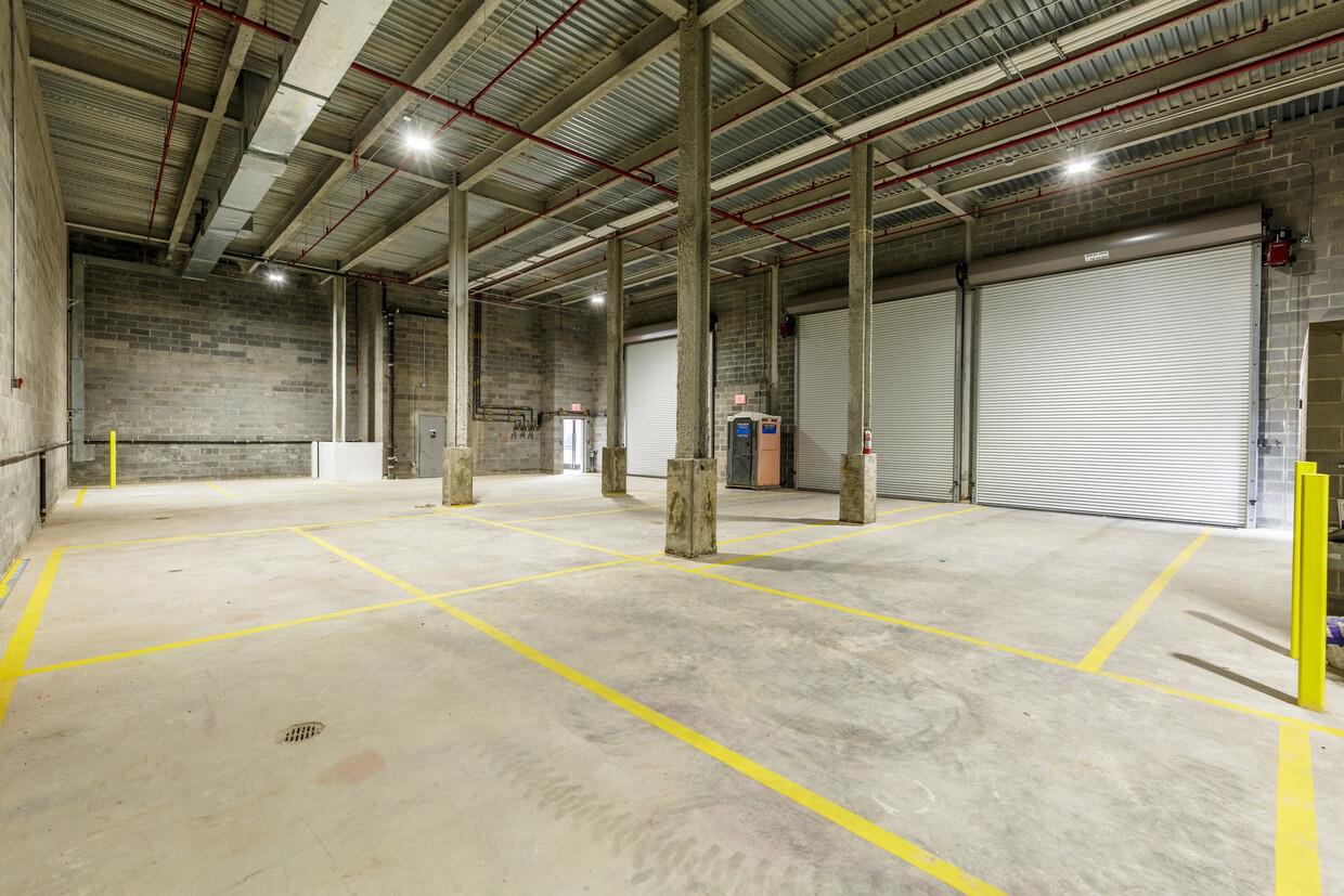 #6 photo, 31-25 20th Avenue, クイーンズ区 Astoria , NY 11105