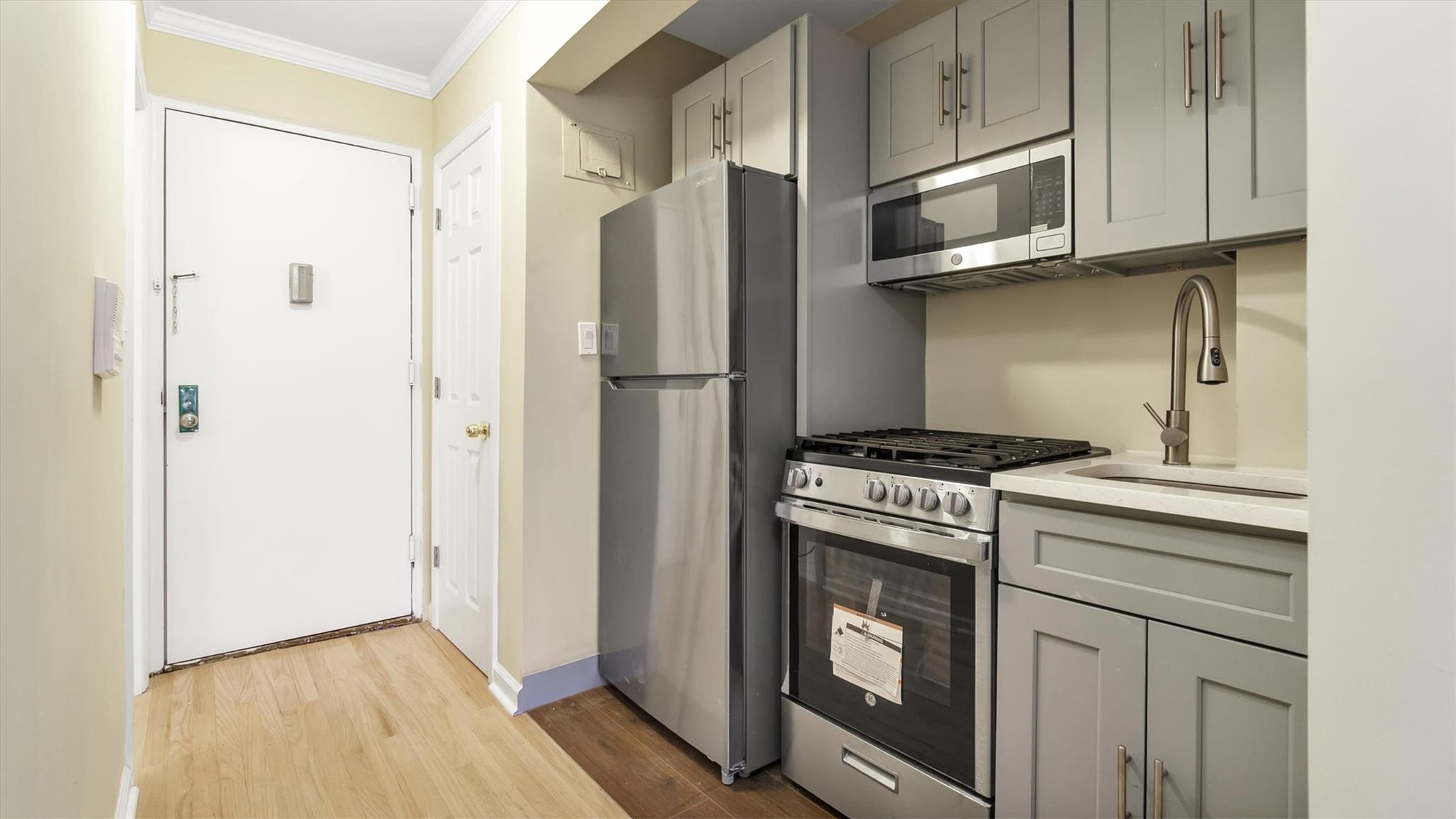 #3 photo, 50-21 39th Place, クイーンズ区 Sunnyside , NY 11104