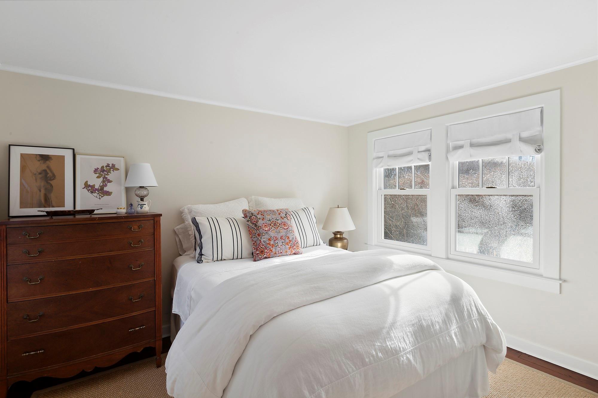 #10 photo, 393 Hill Street, サフォーク郡 Southampton , NY 11968