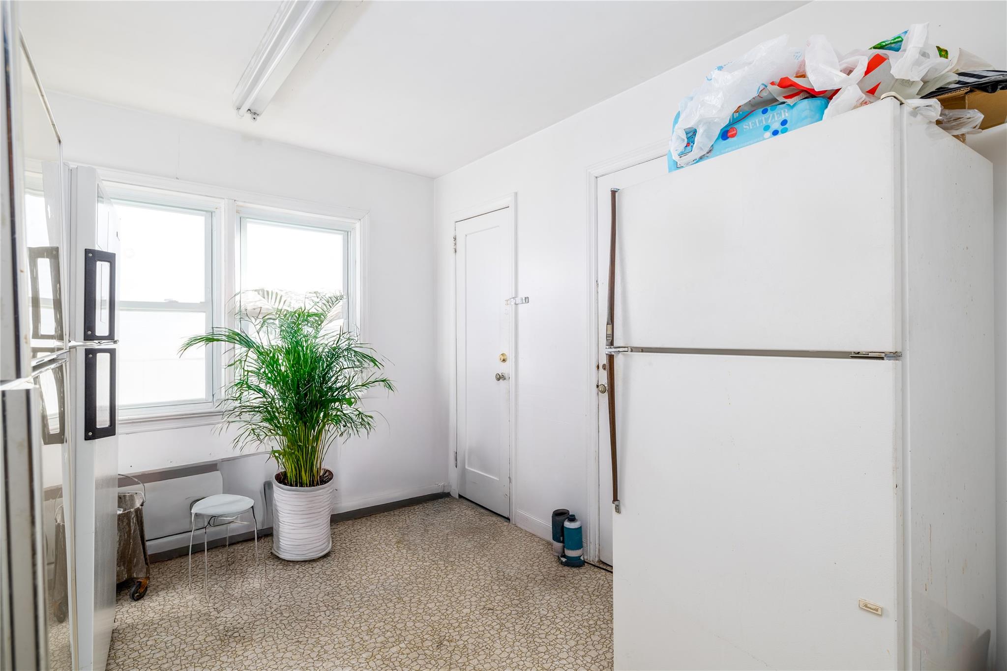 #7 photo, 3309 Skillman Ave,, 롱 아일랜드 Oceanside , NY 11572