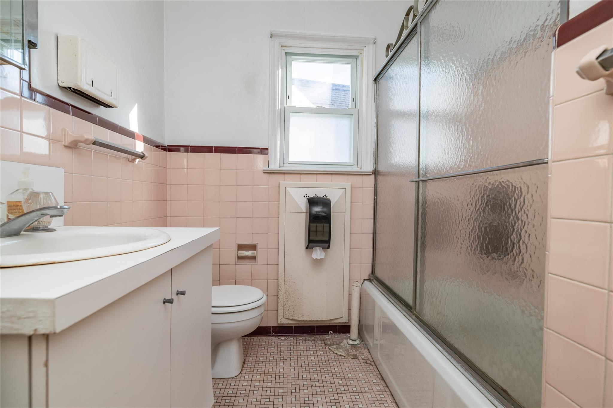 #8 photo, 3309 Skillman Ave,, 롱 아일랜드 Oceanside , NY 11572