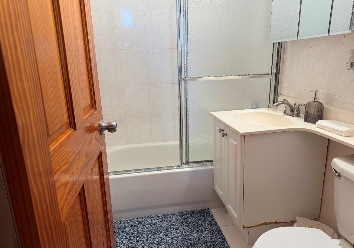 #15 photo, 35-50 92 Street, クイーンズ区 Jackson Heights , NY 11372