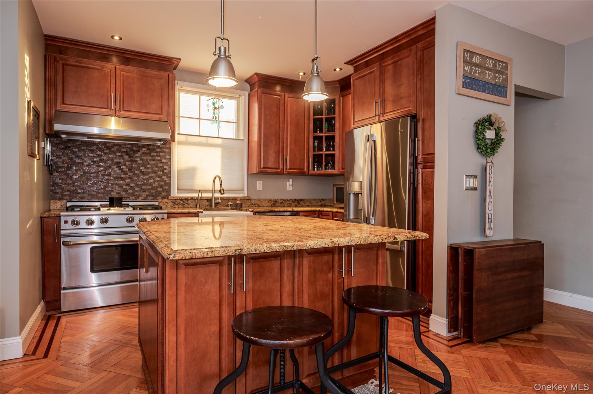 #11 photo, 208 Franklin Boulevard, Long Beach , NY 11561