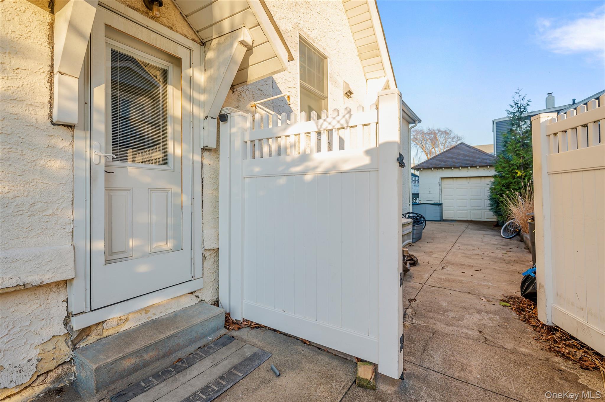 #13 photo, 208 Franklin Boulevard, Long Beach , NY 11561