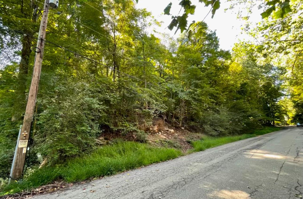 #3 photo, 12 Laura Lane, Hopewell Junction , NY 12533