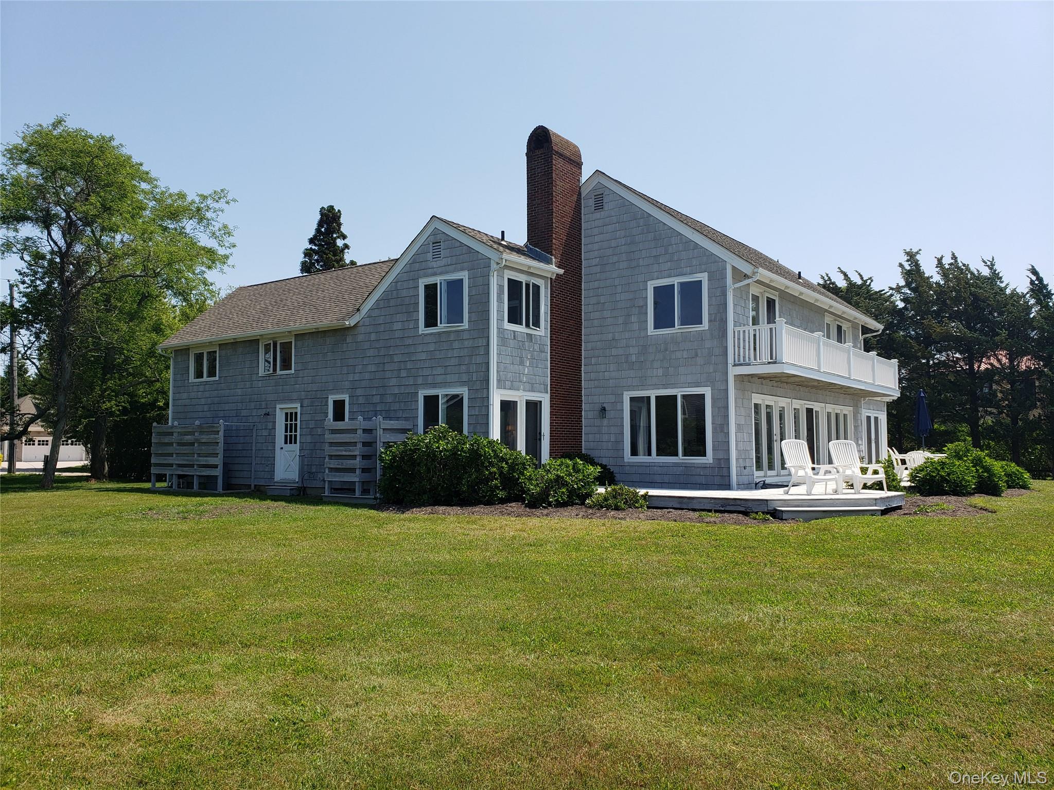 #8 photo, 90 Peconic Avenue, サフォーク郡 Shelter Island , NY 11964