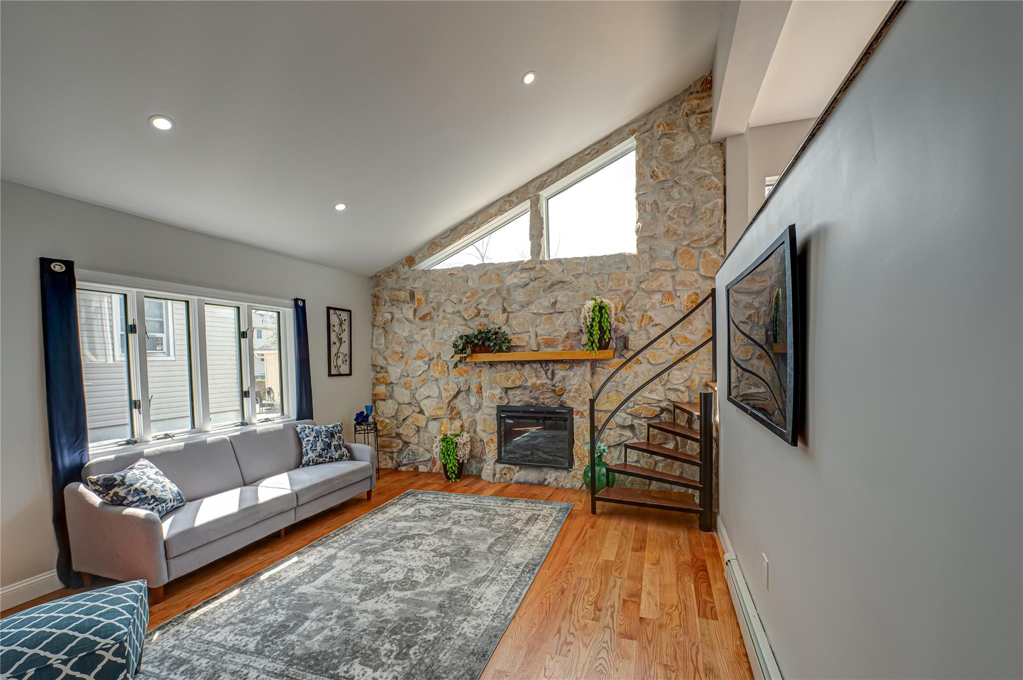 #10 photo, 2726 Clarendon Avenue, Bellmore , NY 11710