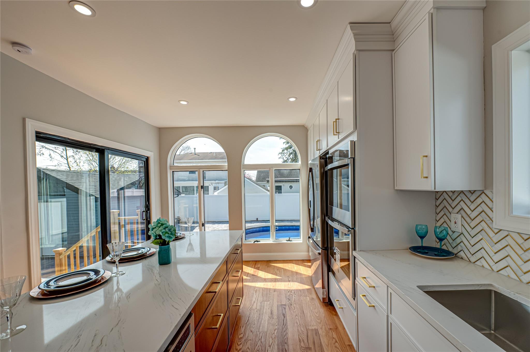 #20 photo, 2726 Clarendon Avenue, Bellmore , NY 11710