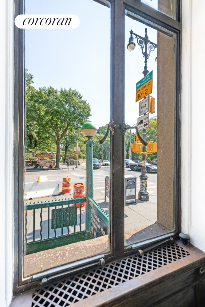 #9 photo, 211 CENTRAL Park W, Upper West Side , NY 10024