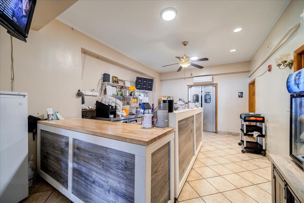 #11 photo, 346 Broadway, Newburgh , NY 12550