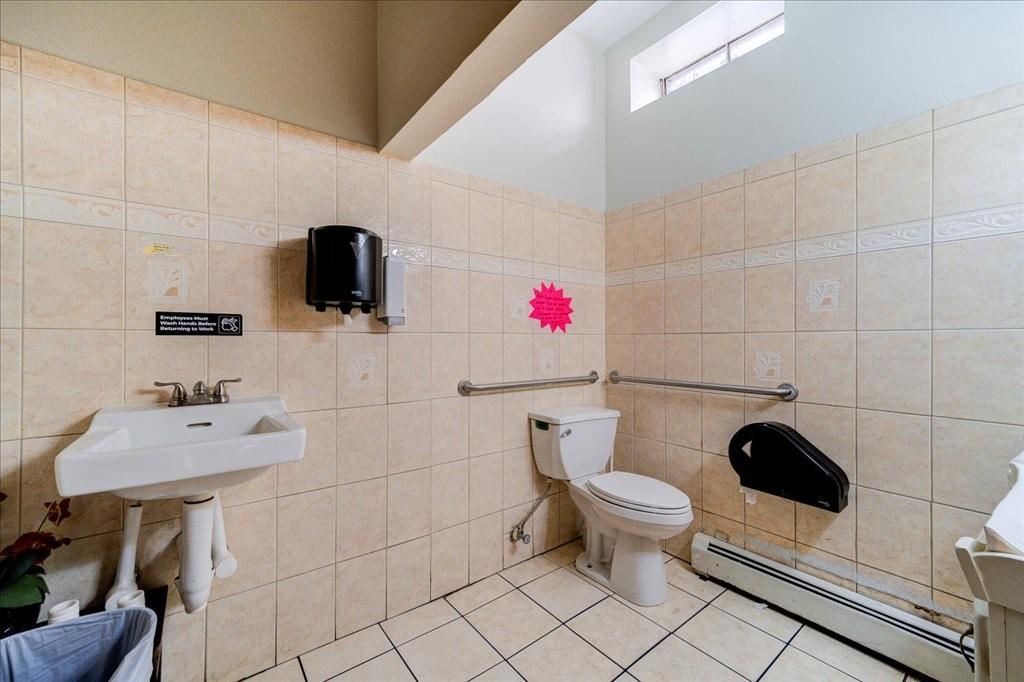 #12 photo, 346 Broadway, Newburgh , NY 12550