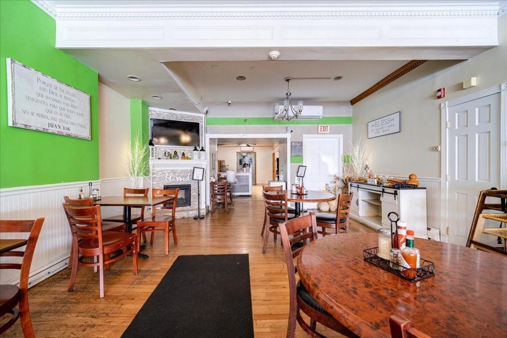 #8 photo, 346 Broadway, Newburgh , NY 12550