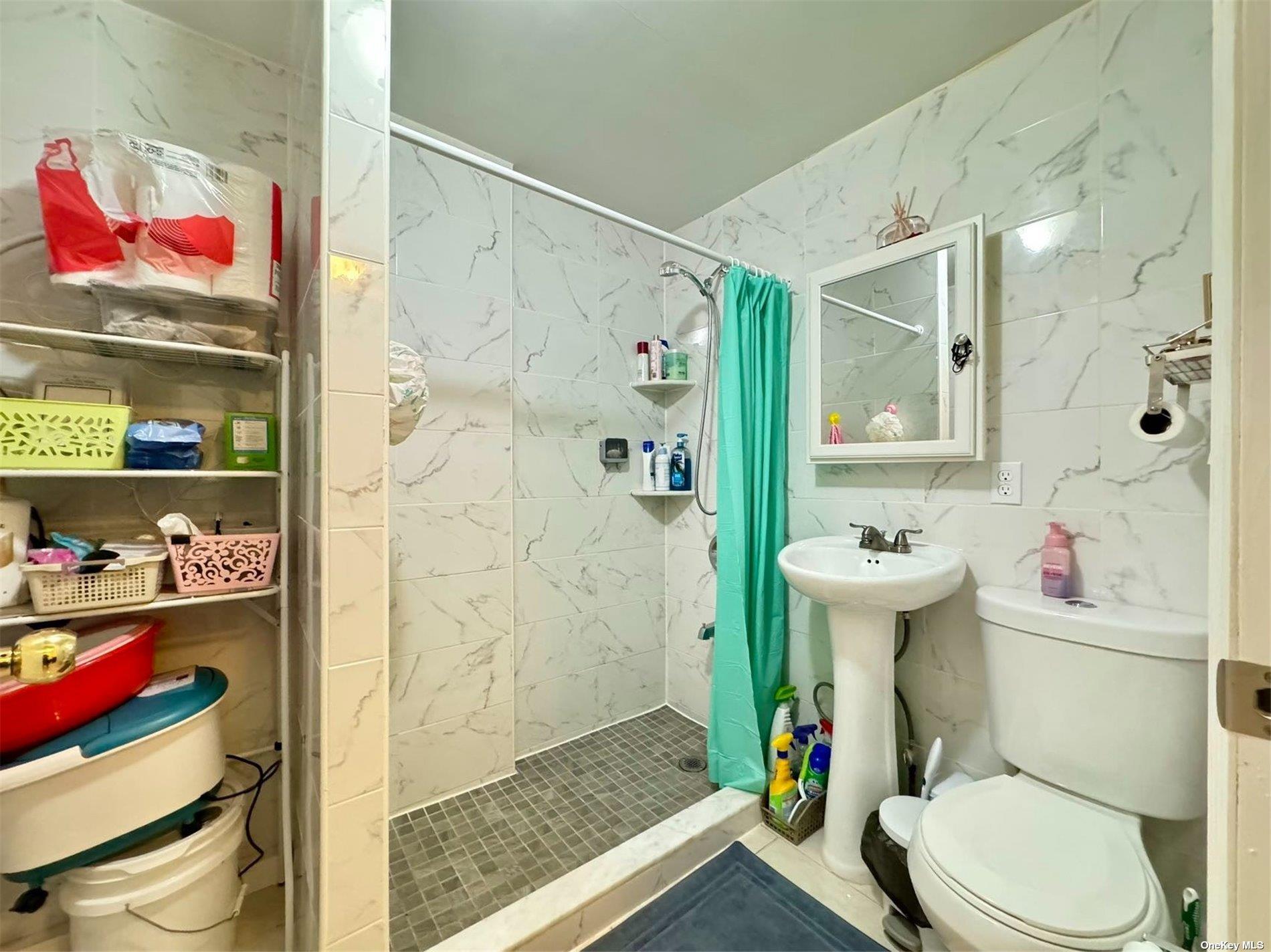 #13 photo, 64-28 75th Street, Middle Village , NY 11379