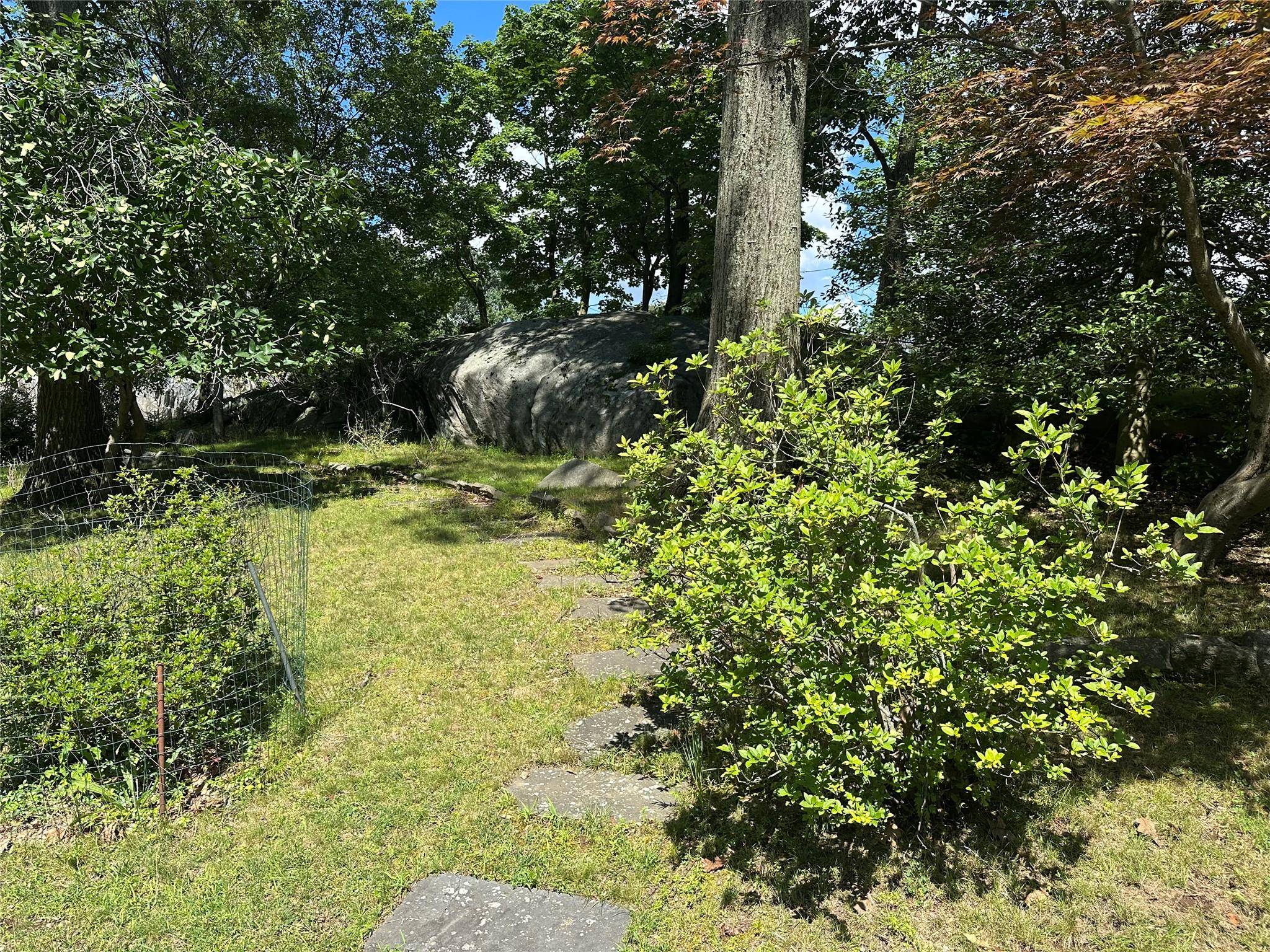 #14 photo, 1 Heritage Hill Road, Irvington , NY 10533