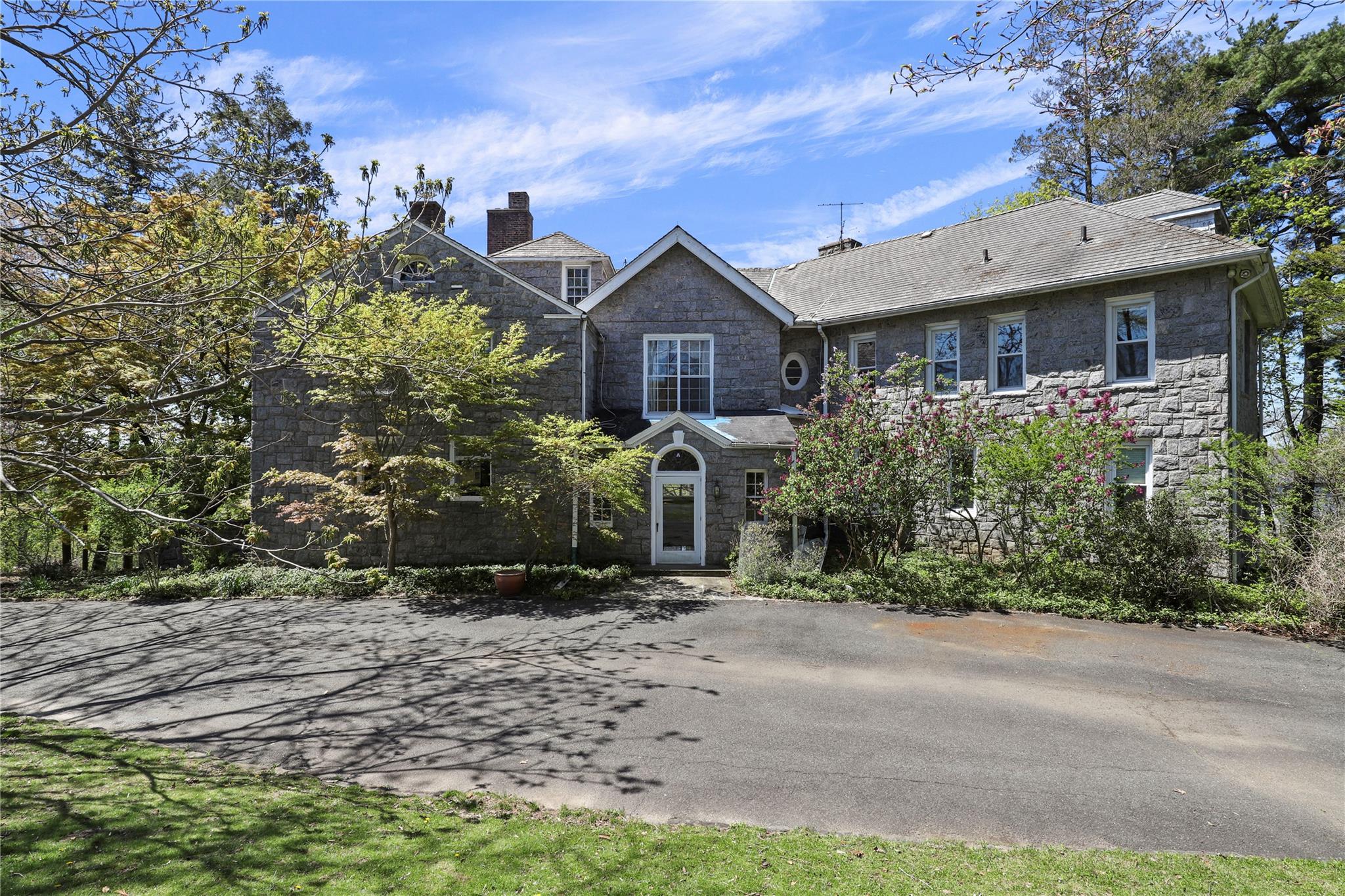 #16 photo, 1 Heritage Hill Road, Irvington , NY 10533