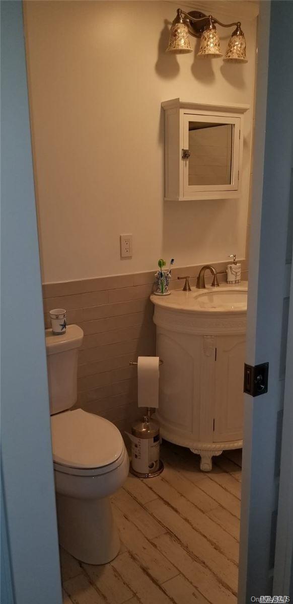 #8 photo, 7 Crescent Walk, Ocean Beach , NY 11770