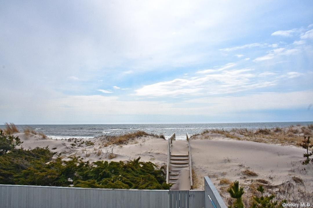 #15 photo, 23 Dune Road, East Quogue , NY 11942