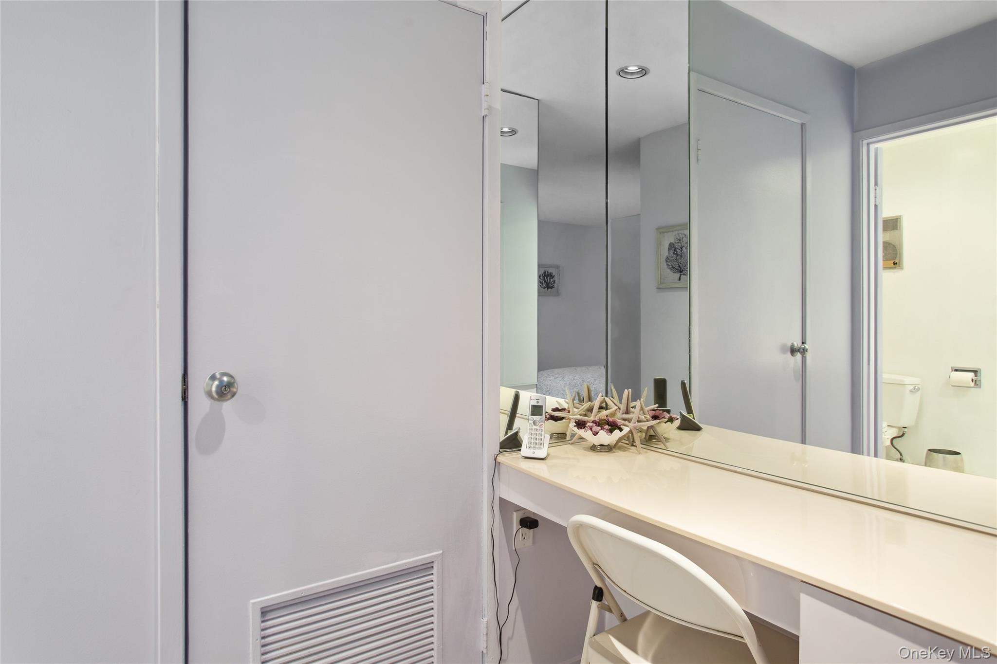 #13 photo, 265 Dune Road, サフォーク郡 Westhampton Beach , NY 11978