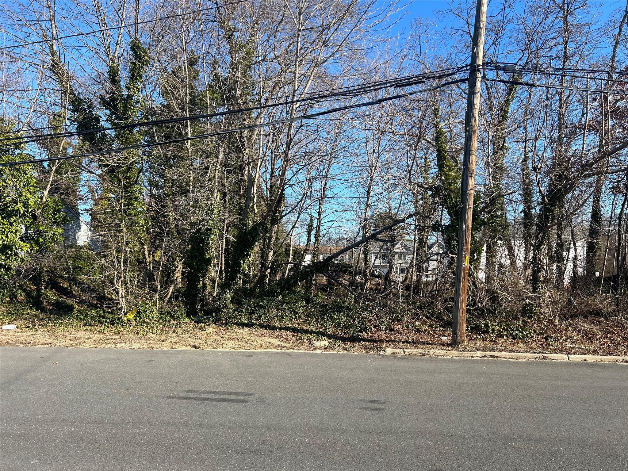 #2 photo, 15 Chestnut Street, Wyandanch , NY 11798