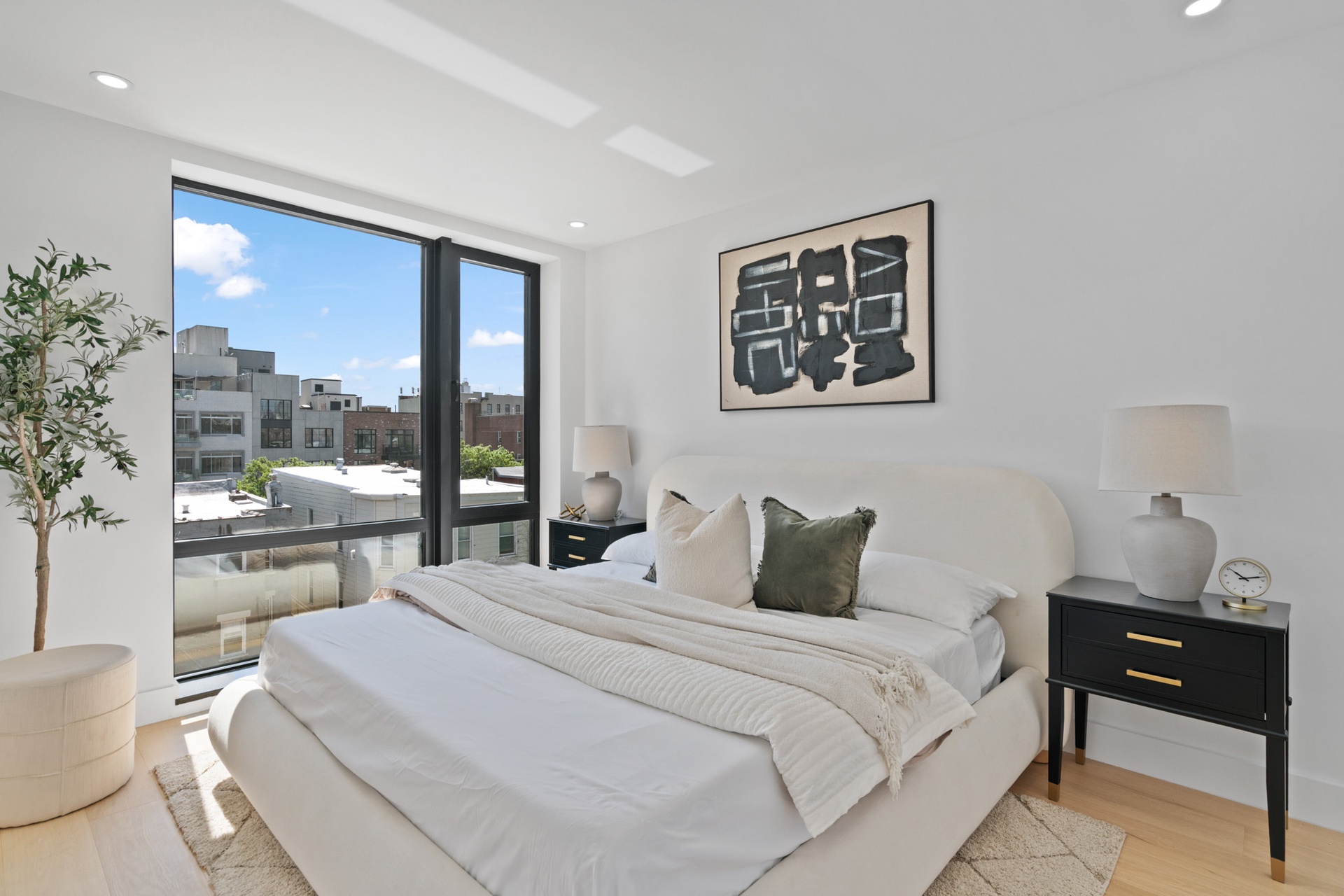 #6 photo, 27-23 Crescent Street, Astoria , NY 11102