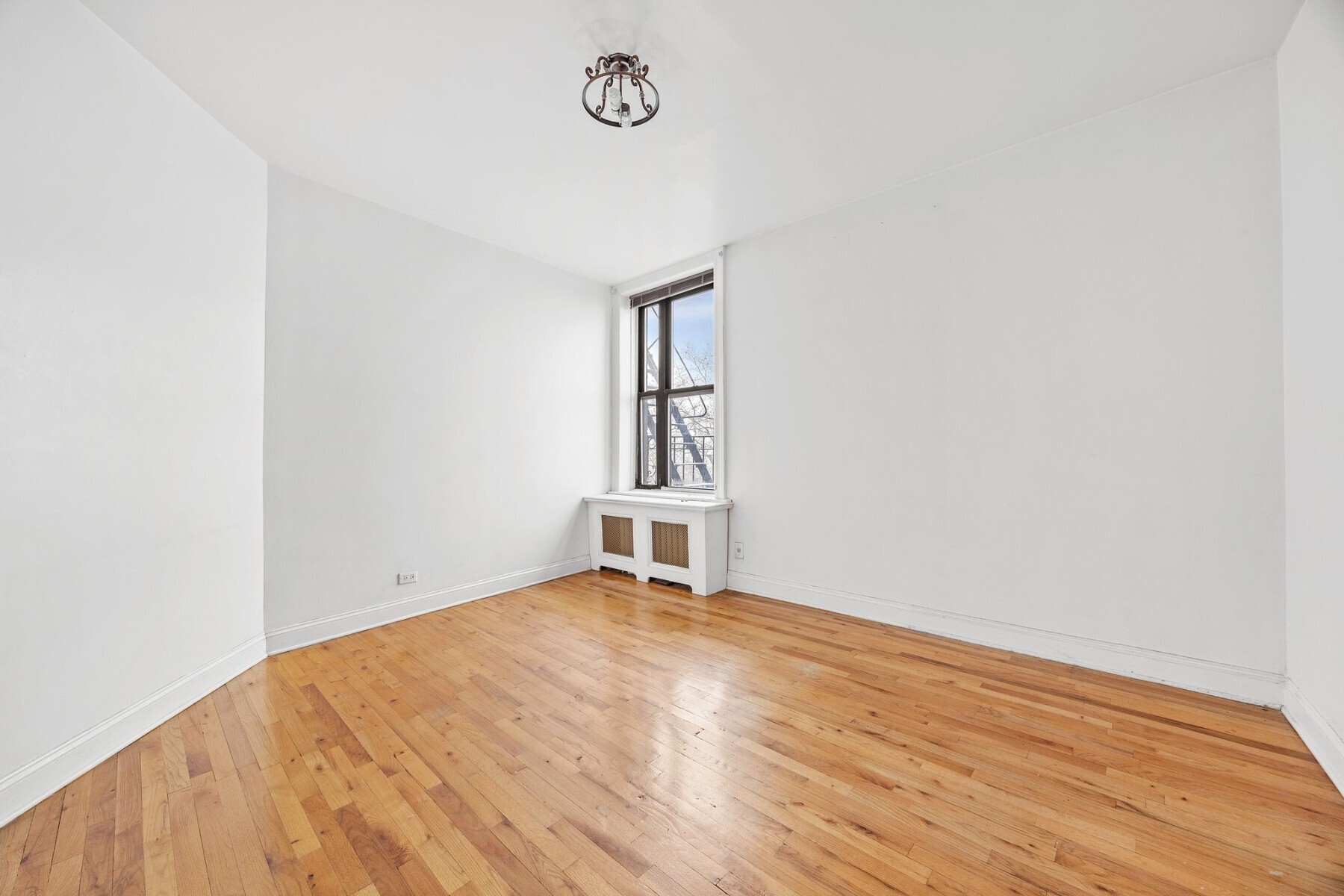 #9 photo, 750 Riverside Drive, マンハッタン Hamilton Heights , NY 10031