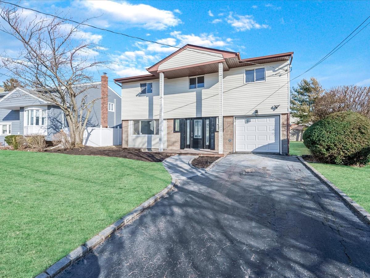 #1 photo, 3489 Steven Road, Baldwin Harbor , NY 11510