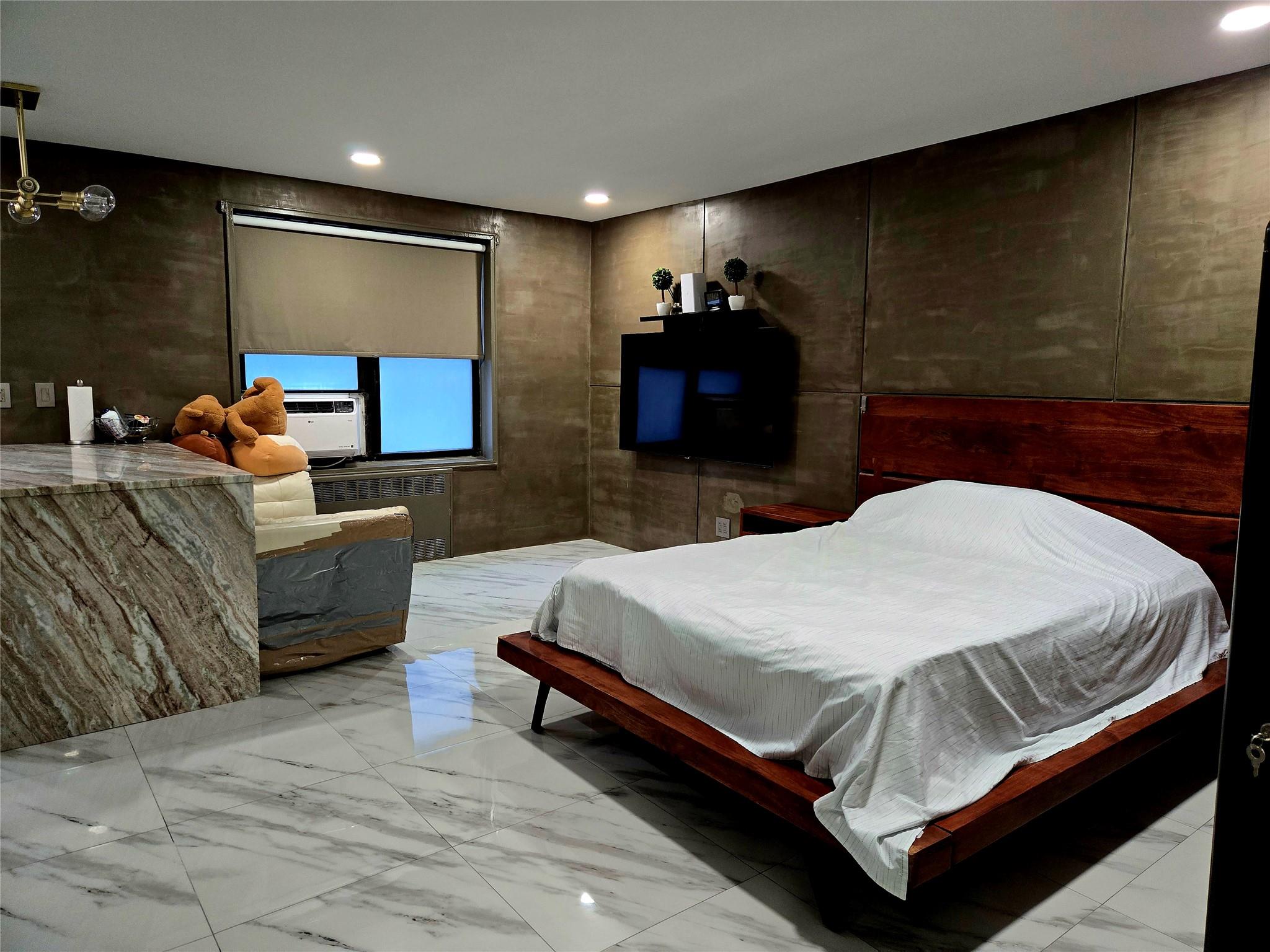 #9 photo, 34-40 78th Street, クイーンズ区 Jackson Heights , NY 11372