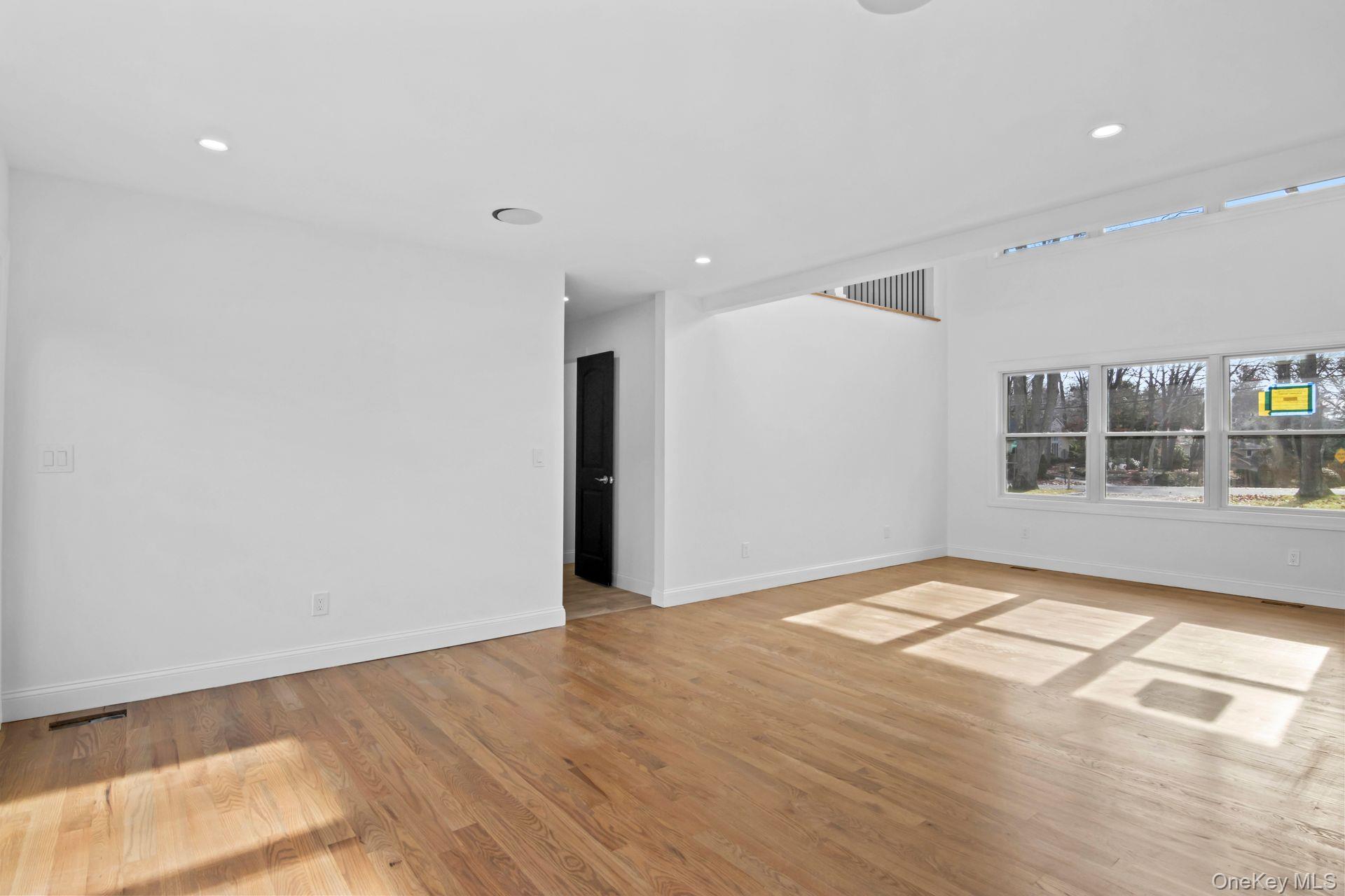 #16 photo, 158 Landing Meadow Road, サフォーク郡 Smithtown , NY 11787