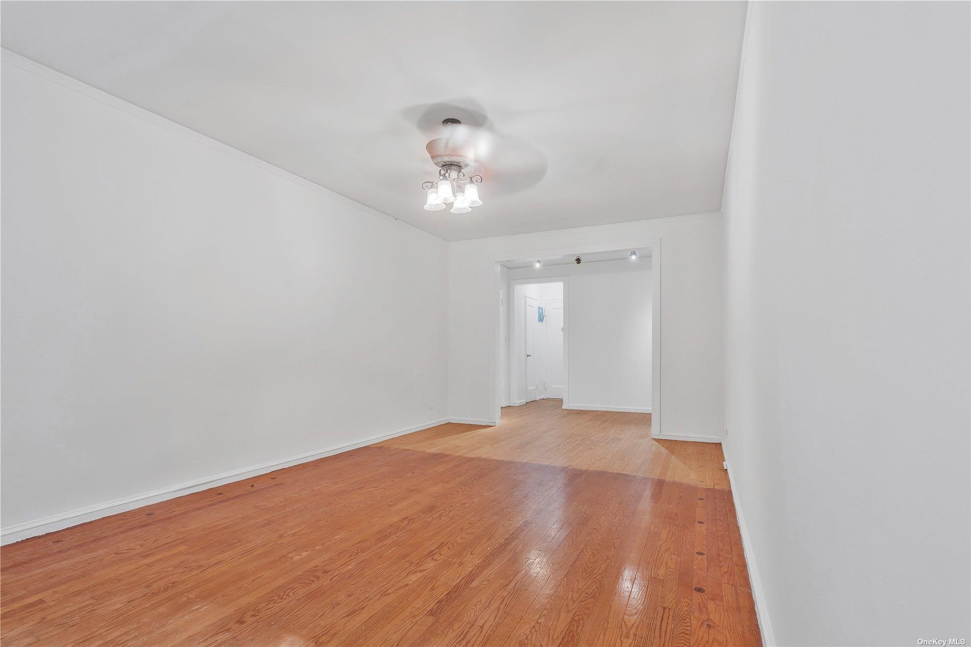 #4 photo, 251 Seaman, マンハッタン New York (Manhattan) , NY 10034