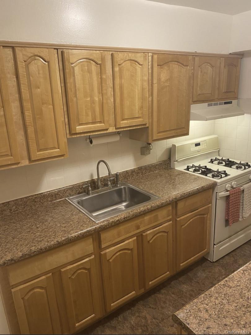 #4 photo, 2385 Barker Avenue, 布朗士 Bronx , NY 10467