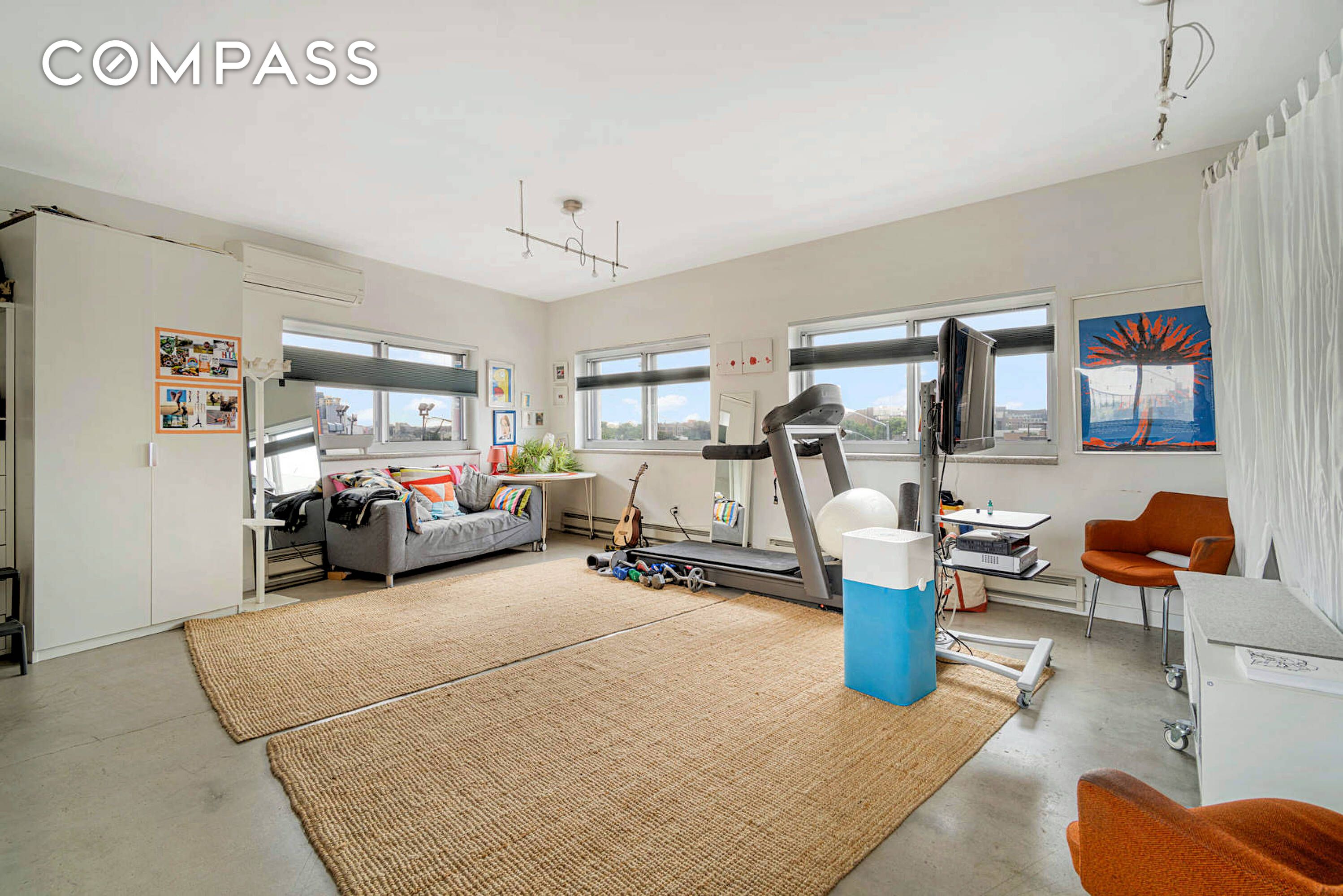 #10 photo, 251 Montrose Avenue, East Williamsburg , NY 11206