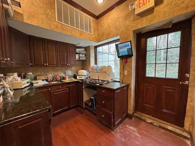 #9 photo, 22 Laurel Avenue, サフォーク郡 Northport , NY 11768