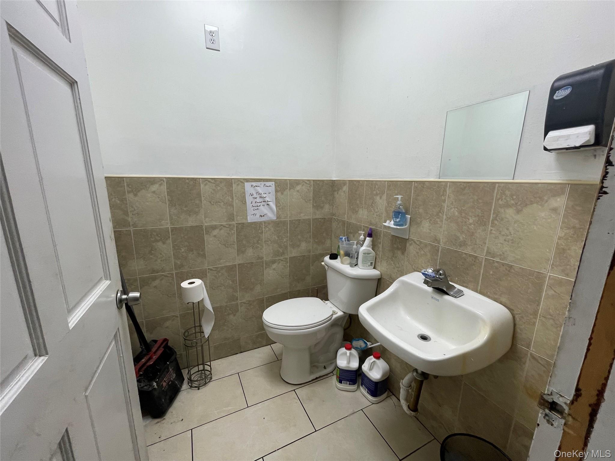 #12 photo, 148-11 175th Street, クイーンズ区 Jamaica , NY 11434